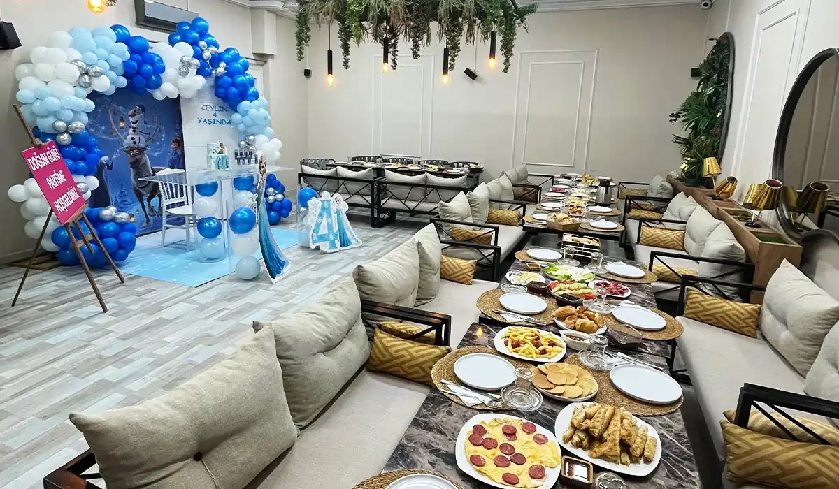 Gülayşe Akademi Oyun ve Parti Evi Beylikdüzü doğum günü salonu genel görünüm