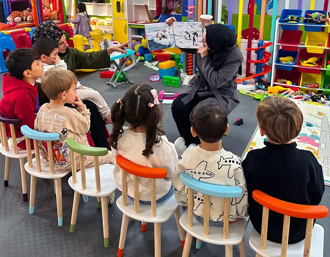 Gülayşe Akademi Oyun Evi Beylikdüzü - Çocuklar için güvenli eğlence merkezi